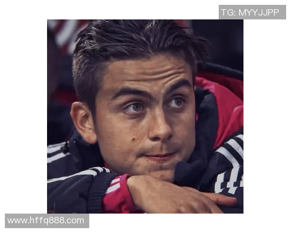 经典足球巨星黑白头像集结展现传奇瞬间与不朽风采